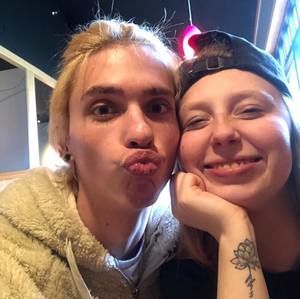 Meet your Posher, Sam